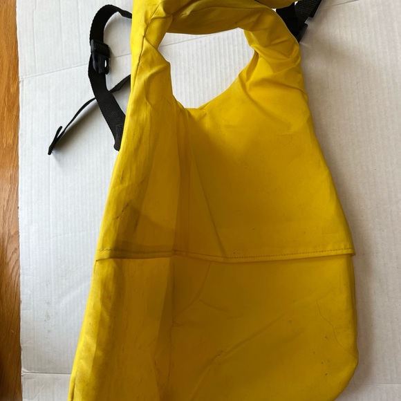 Yellow Life Vest - Picture 5 of 5